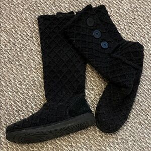 UGG Black Knit/Suede Boots